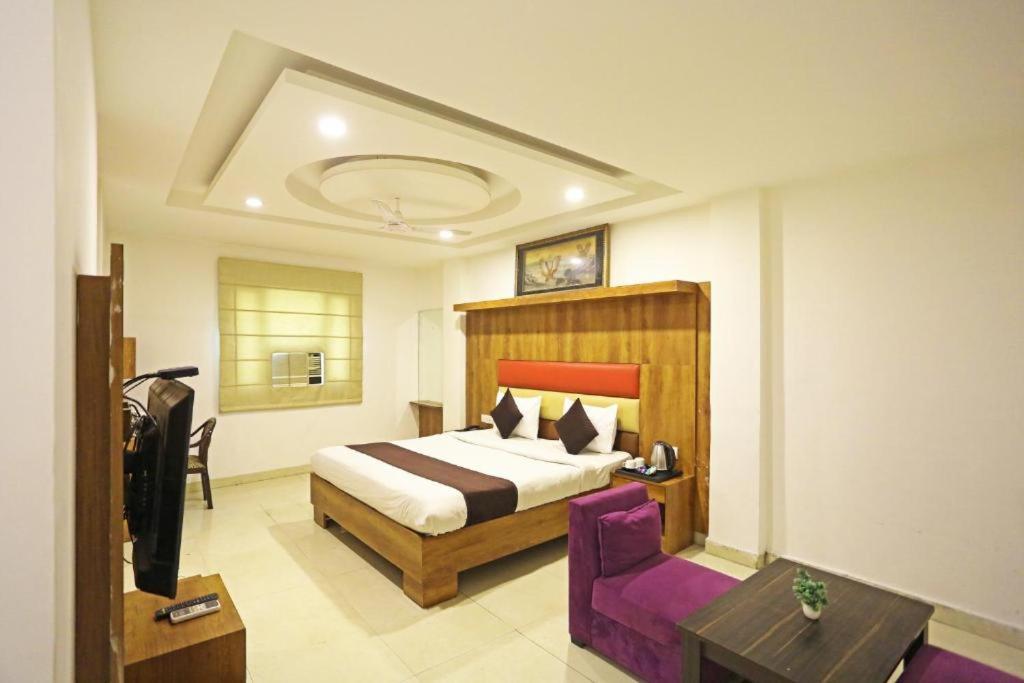Hotel Urban Luxury Nueva Delhi Exterior foto