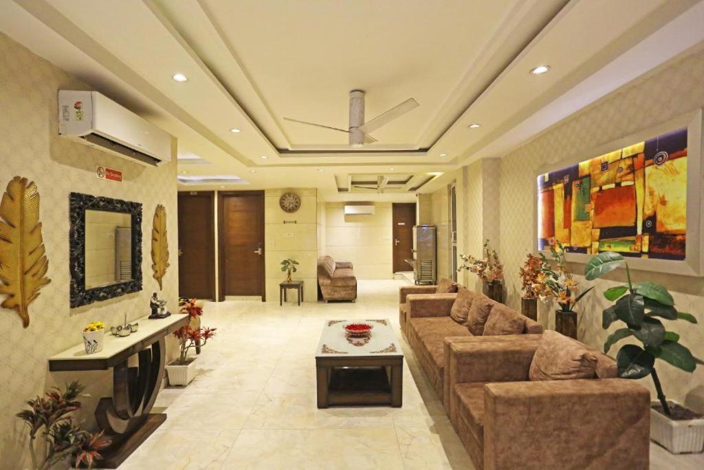 Hotel Urban Luxury Nueva Delhi Exterior foto